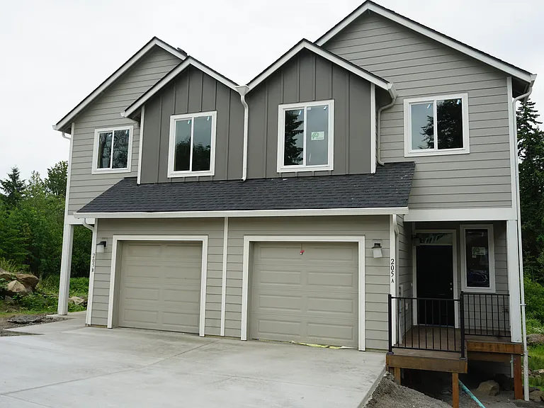 205 Cloverdale Rd — Photo 1