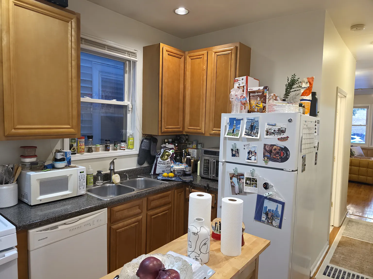 506 N May St — Photo 2