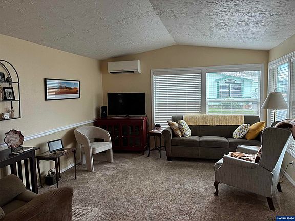 3rd image of 3100 Turner Rd SE Unit 322