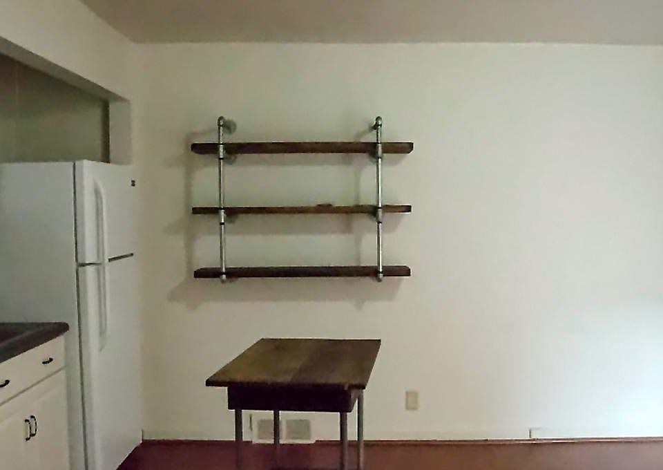 2nd image of 615 N Dicks St APT 12