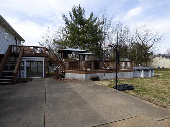 4th image of 10588 Williamsburg Dr