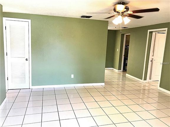 5th image of 6023 W Paris St