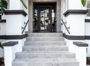 333 5th St S APT 12, Saint Petersburg, FL 33701