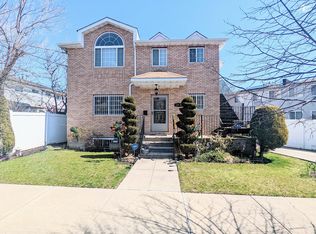 120-11 201st Pl #A, Saint Albans, NY 11412