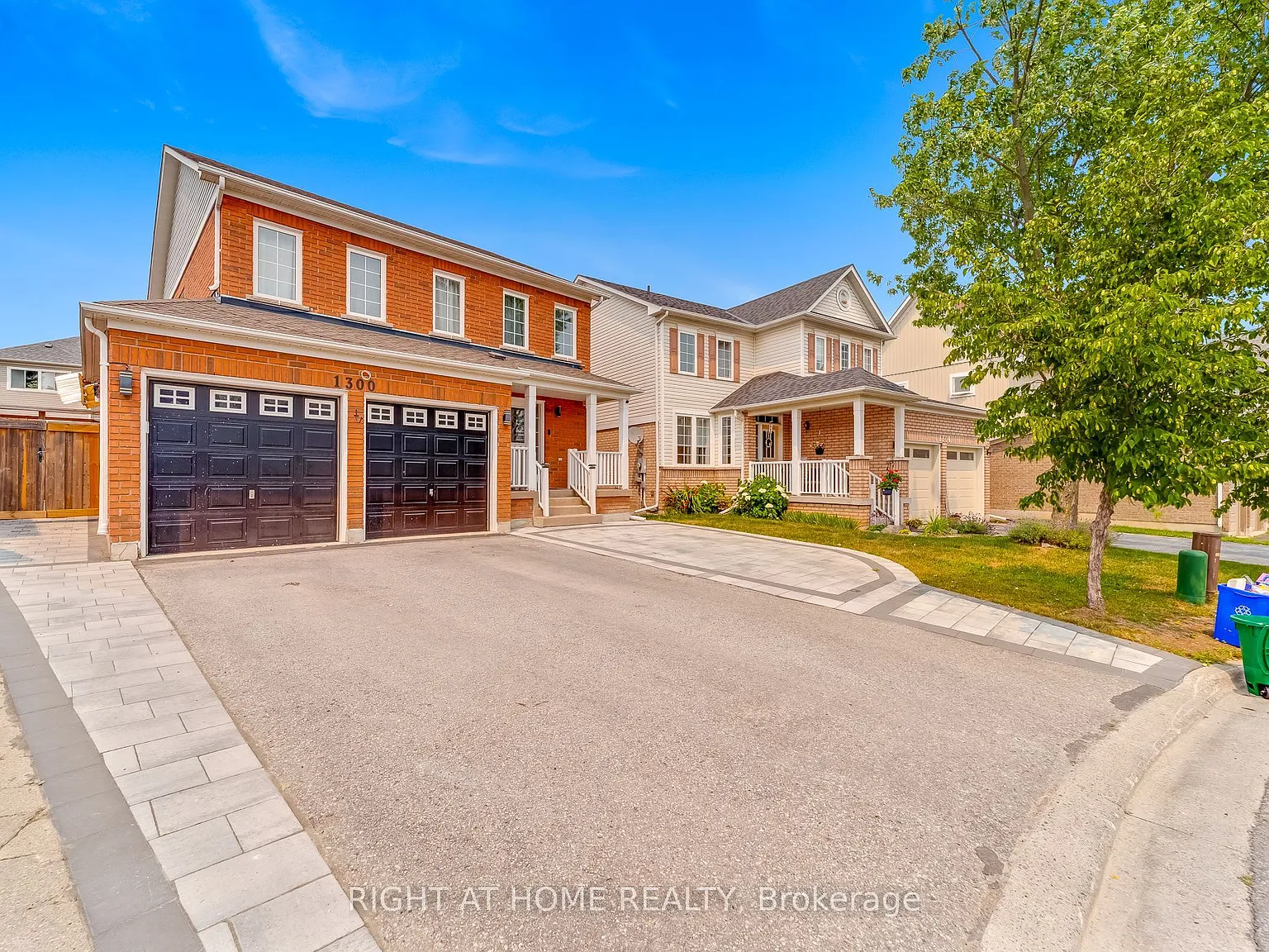 4 bed, $3,099 — Photo 2