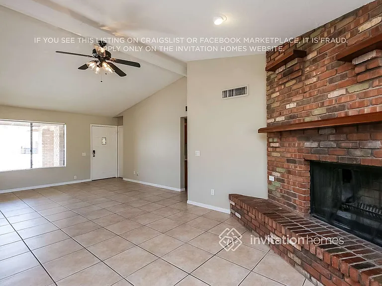 1254 E Indigo St — Photo 4