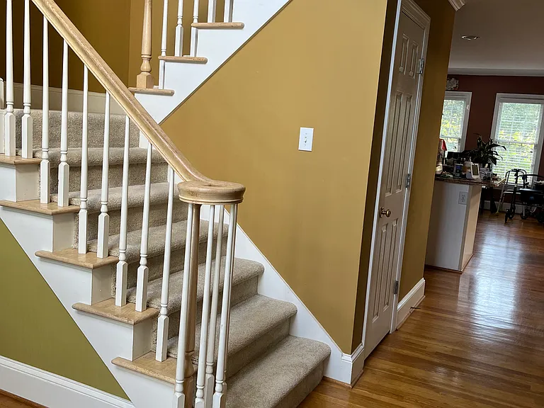 2818 Chapman Way — Photo 2