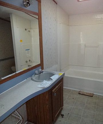 2nd image of 998 Lee Road 454