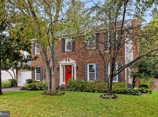 8108 Viola St, Springfield, VA 22152