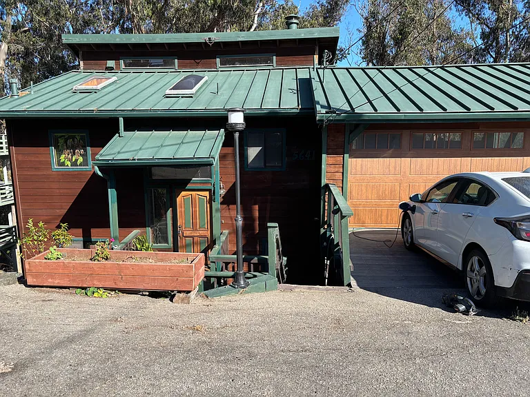 5641 Sunbury Ave — Photo 1