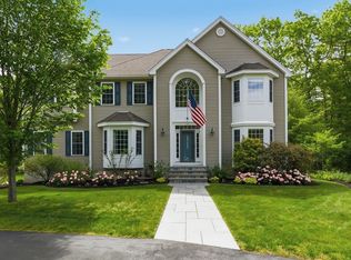 23 Oak Ledge Cir, Rowley, MA 01969