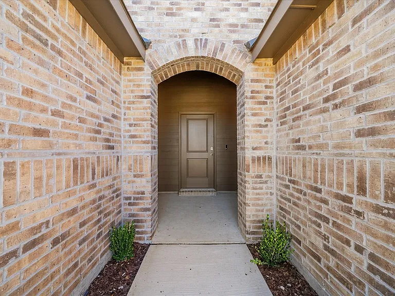 1532 Skyline Dr — Photo 19