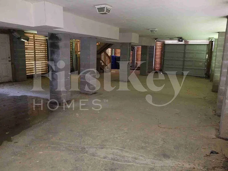 1911 Chestnut Oak Ln — Photo 46