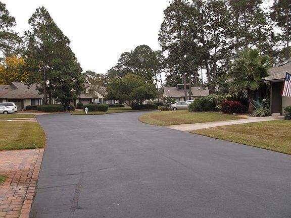 3rd image of 108 Gleneagles Dr