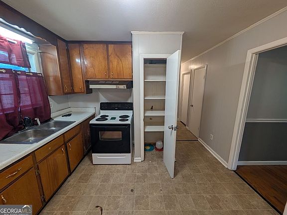 5th image of 518 Odom Ave