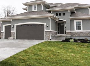 2634 SE River Trail Rd, Lees Summit, MO 64082