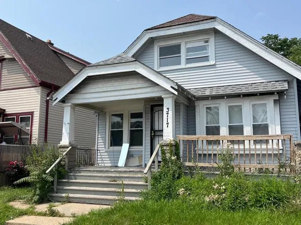 3717 North 27th STREET, Milwaukee, WI 53216