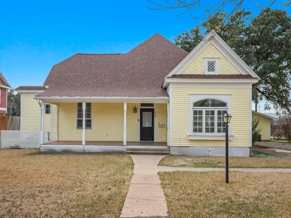 200 Highlands St, College Station, TX 77840