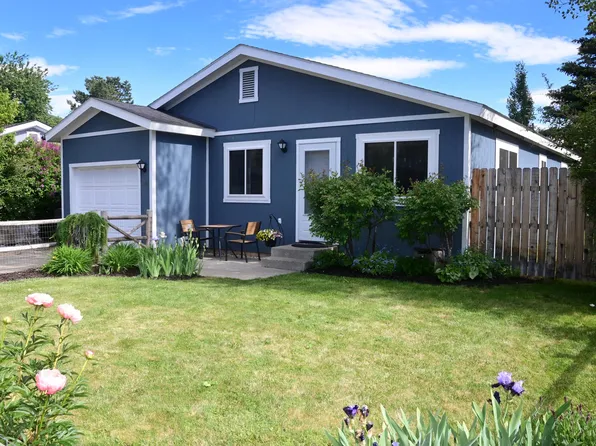 940 Cherry Hill Dr, Hailey, ID 83333