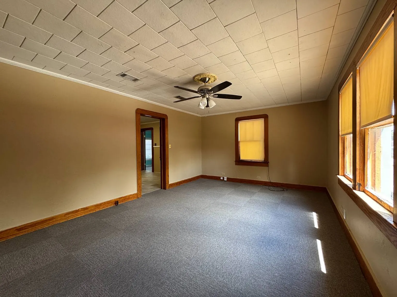2 bed, 1.0 bath, 1000 sqft, $900 — Photo 4