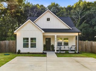 518A Hellams St, Fountain Inn, SC 29644