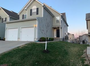 2222 SW Suncatcher Rd, Lees Summit, MO 64082