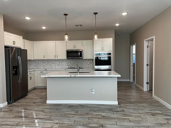 2nd image of 17082 W Diana Ave