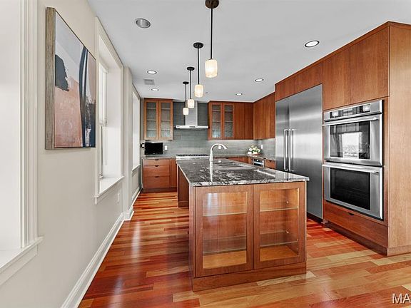 5th image of 232 N Kingshighway Blvd APT 1903