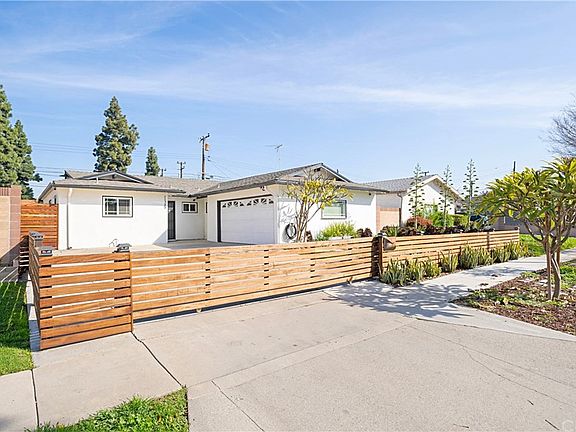 5th image of 11345 Chadwell St