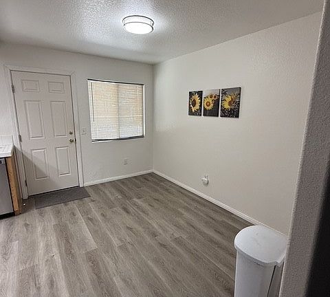 4th image of 43663 6th St E