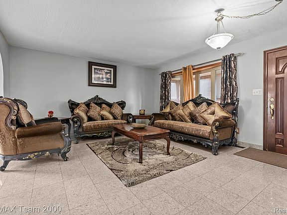 5th image of 3 Morross Ct