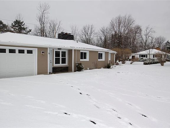 3rd image of 25 Bellingham Dr