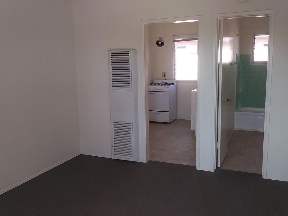 2nd image of 4150 Ingraham St APT 7