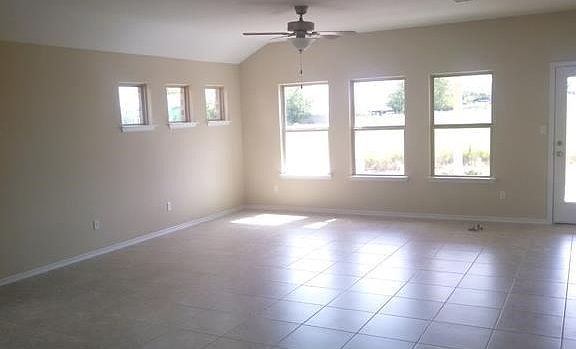5th image of 3609 Wetland Dr