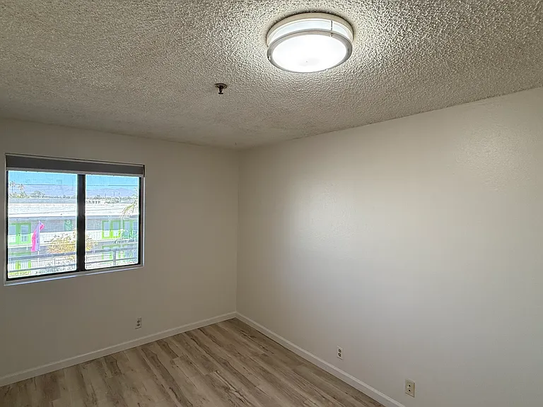1381 E University Ave #311 — Photo 4