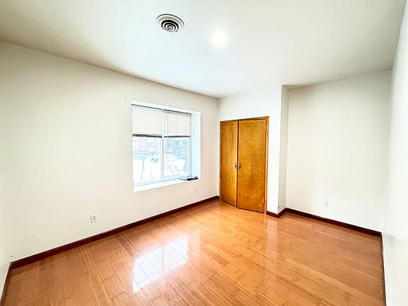 5th image of 125 Stratford Ave Floor 2