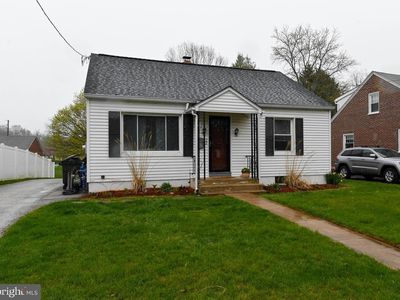 22 High St, Glen Rock, PA, 17327