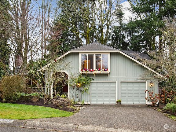 3rd image of 15922 SE 46th Place