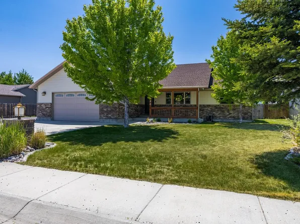 3120 E Avenue, Cody, WY 82414