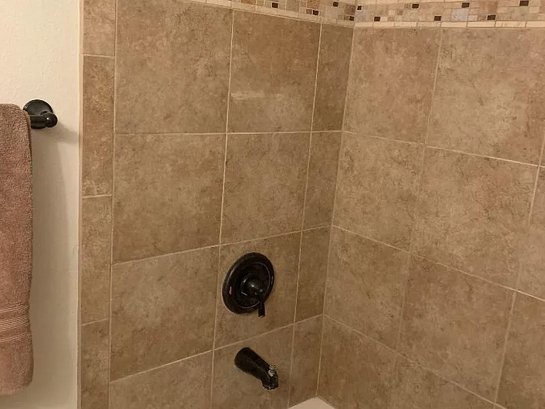872 Jasper Ave — Photo 36