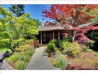 1st image of 18694 Blythswood Dr