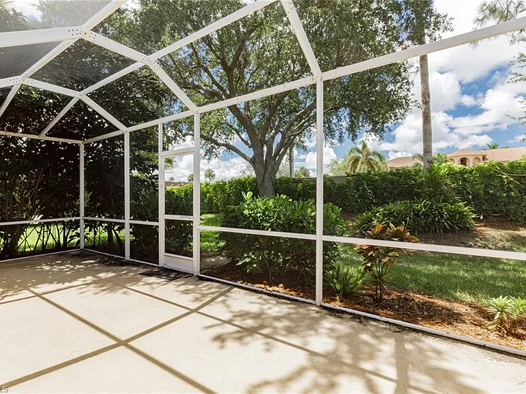 5502 Greenwood Cir #1 — Photo 7