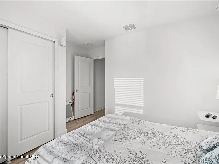 527 Glaspell Cir SE — Photo 27