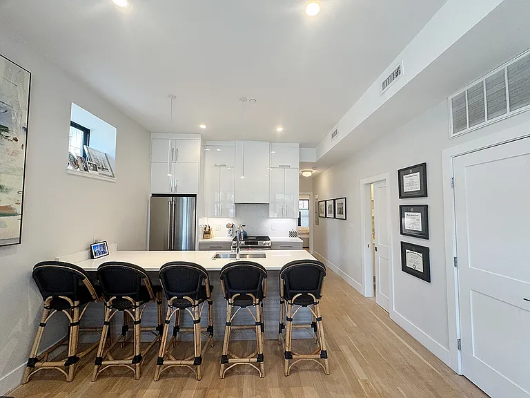 109 Liverpool St #1 — Photo 17