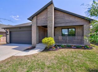 912 Old Frisco Rd, Norman, OK 73069