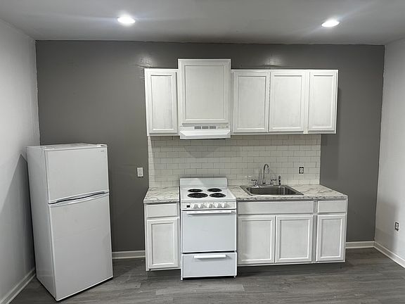 4th image of 532 N 63rd St Floor 3