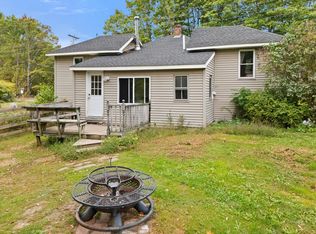 1086 Main Rd, Carmel, ME 04419