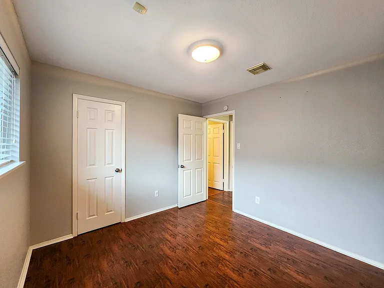 6007 Dryad Dr — Photo 16