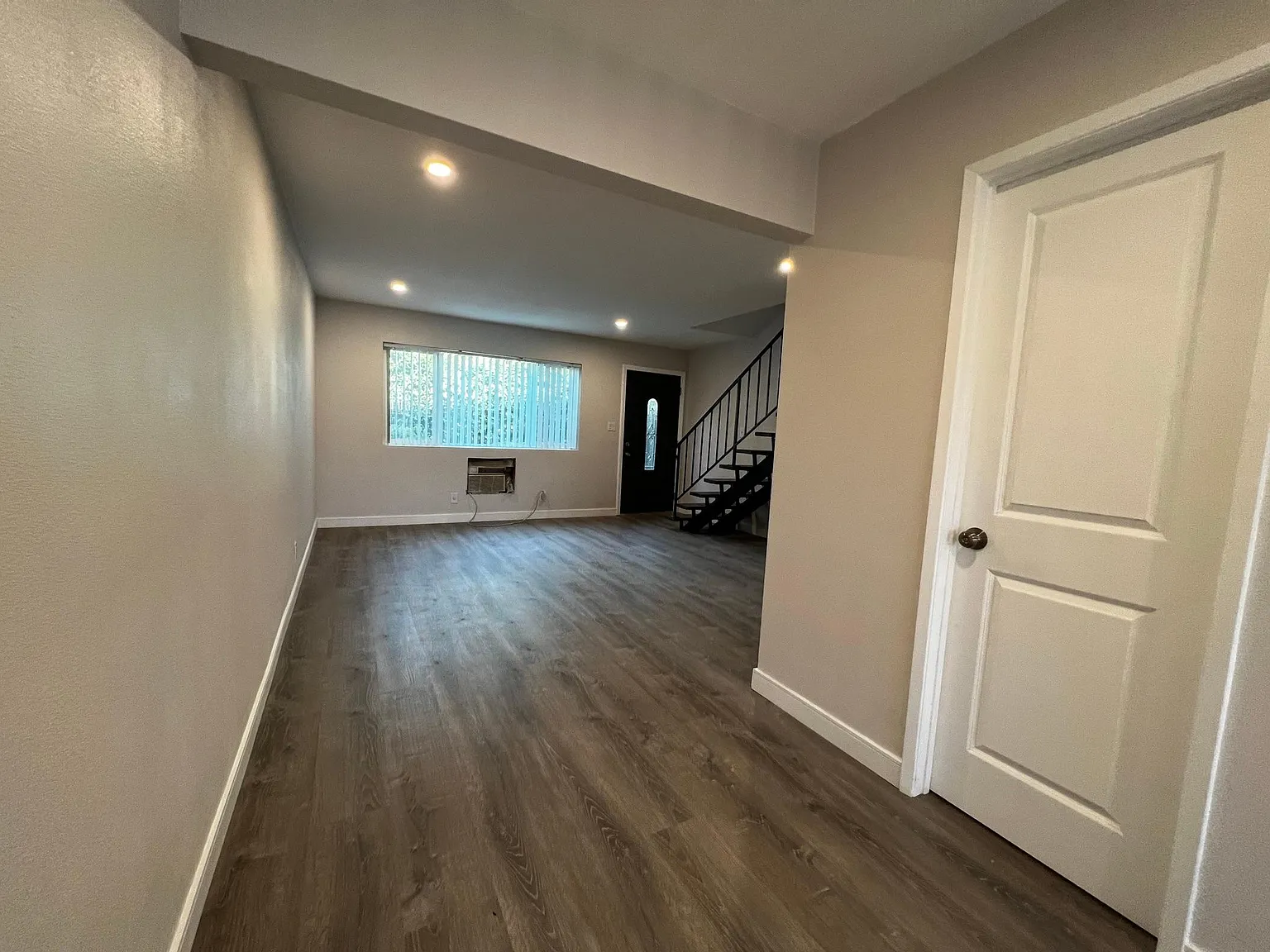2 bed, 1275 sqft, $2,995 — Photo 3