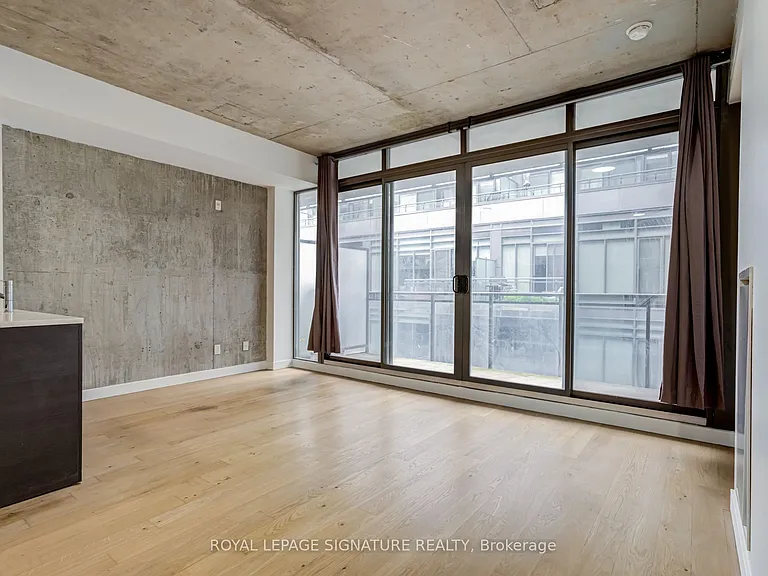 90 Broadview Ave #717 — Photo 8